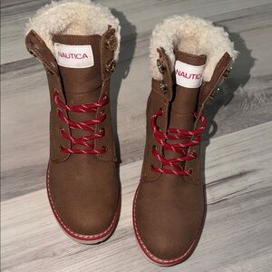 Nautica Women's Brown Winter Boots with Red Laces